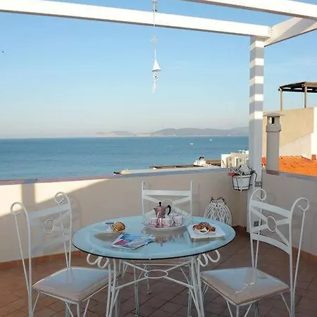 L'orizzonte Blu Apartament