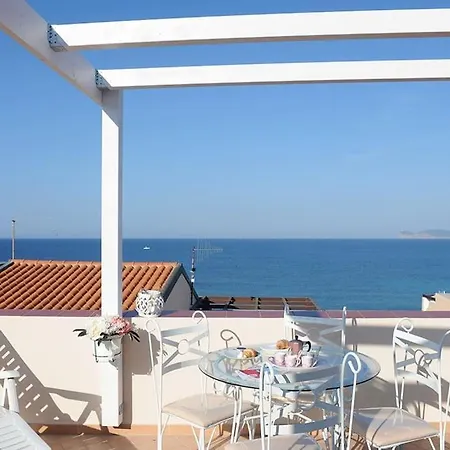 L'orizzonte Blu Apartament